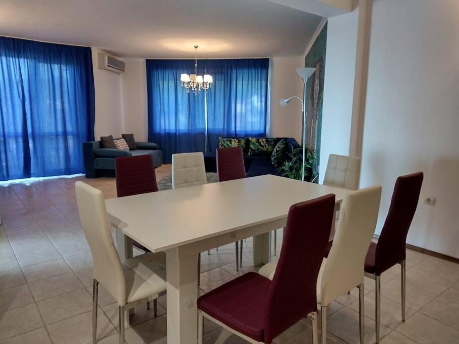 Luxury Seaview 2-Bedroom Apartments Blue Elephant บัลชิค ภายนอก รูปภาพ